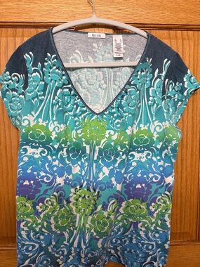 Liz Claiborne Teal Blue Green Floral V-Neck Short Sleeve Top